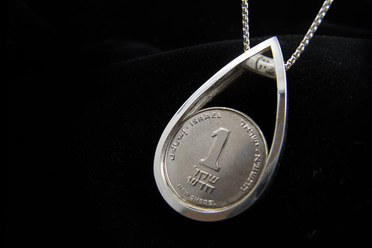Top Secret: A Custom Order Mystery