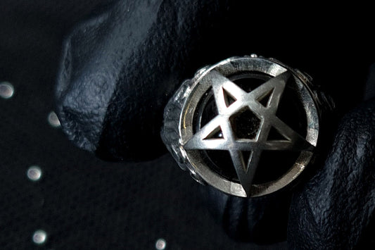 Capturing the void: The pentagram cage challenge